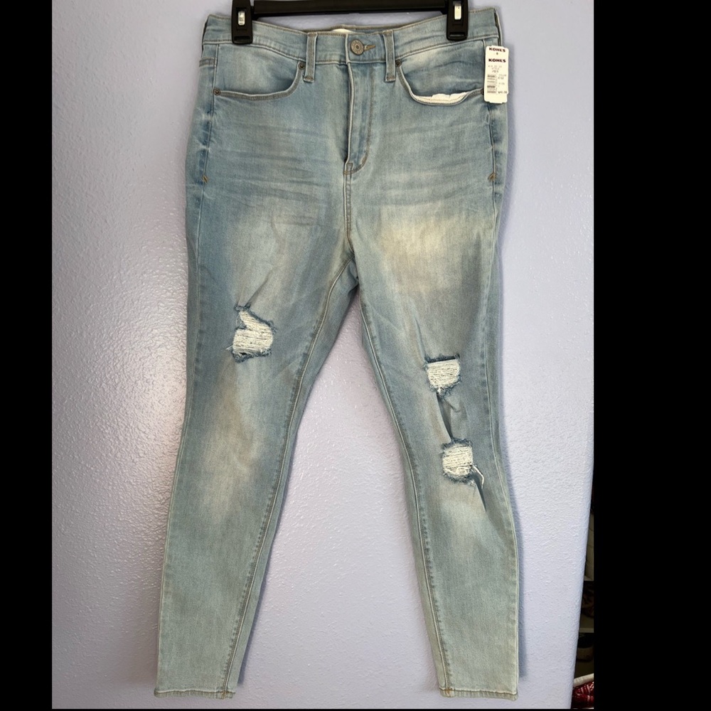 Ripped jeans